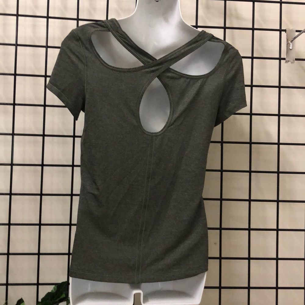 Lululemon to - Picture 2 of 5
